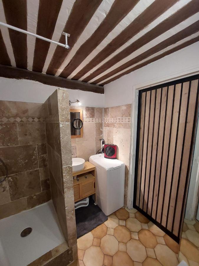 Eblouissant Appartement Au Calme D'Une Residence Avec Piscine Idealement Situe Au Pied Du Colorado Provencal Dans Le Prestigieux Luberon Rustrel Bagian luar foto